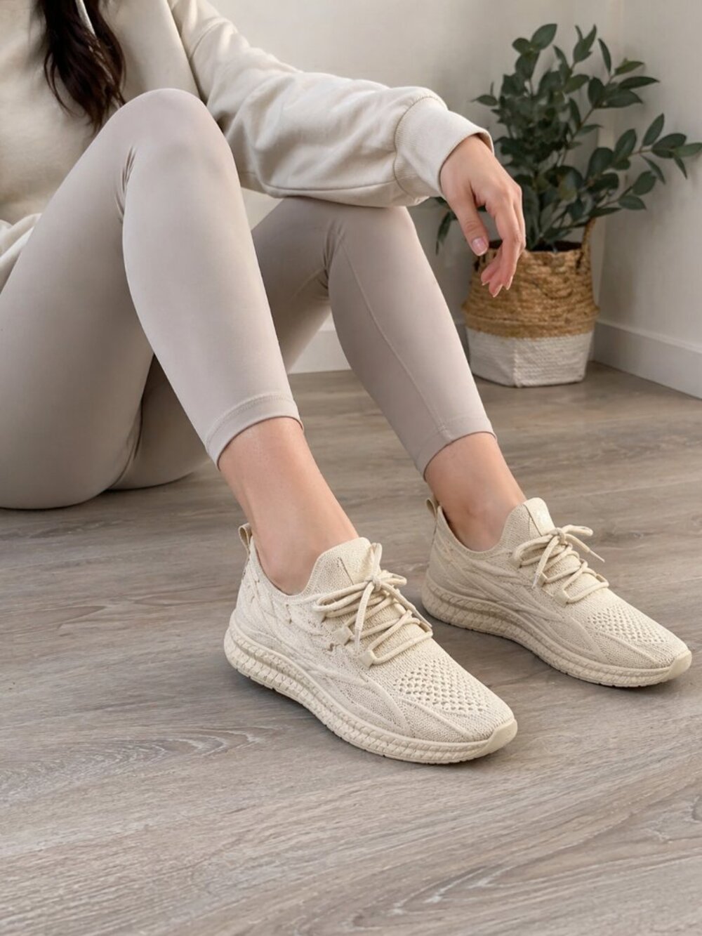 Jienisimeie Cream Knit Sneakers EU 39 Women' 8.5 Lightweight Comfort Athleisure